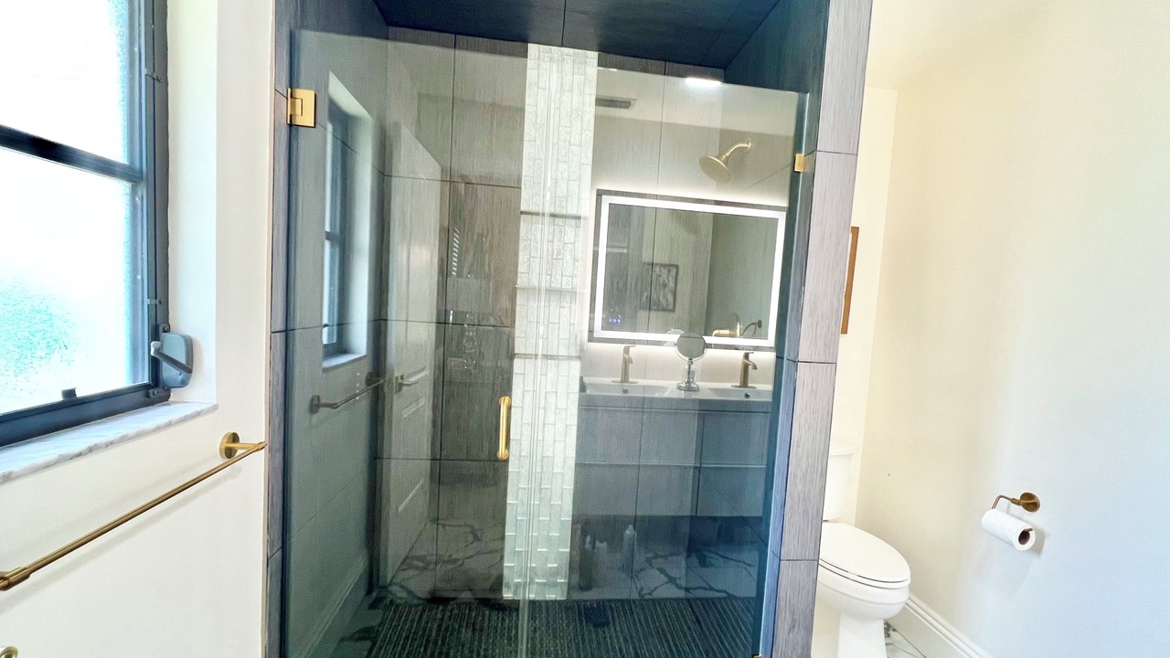 Photo of Bathroom in Central Naples