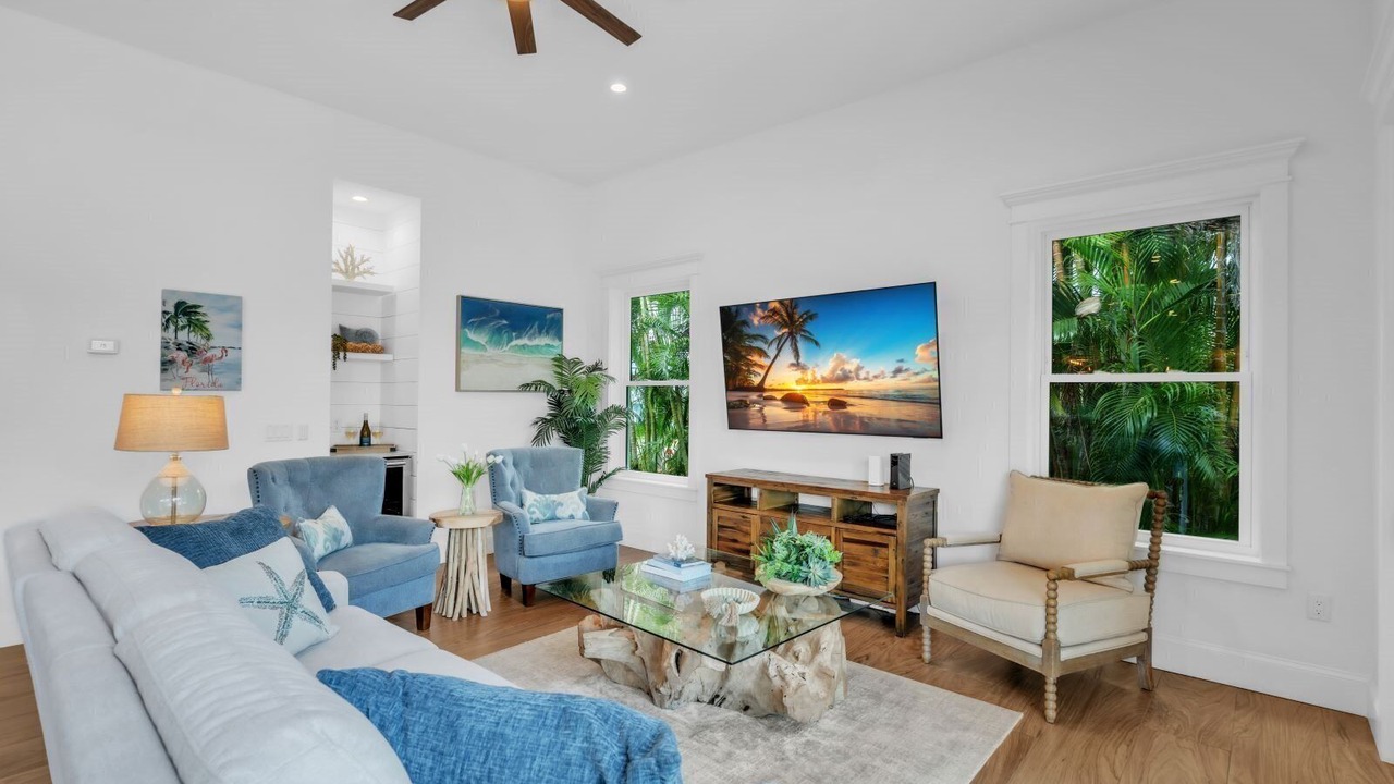 Photo of Livingroom in Holmes Beach