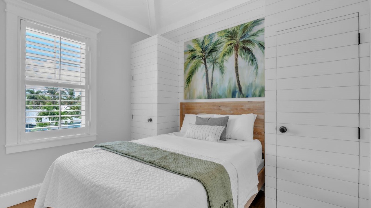 Photo of Bedroom in Holmes Beach