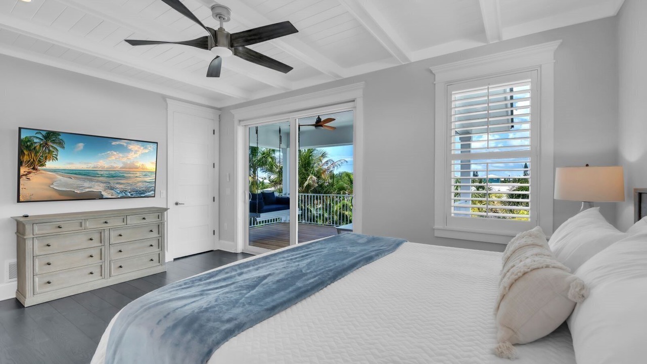 Photo of Bedroom in Holmes Beach
