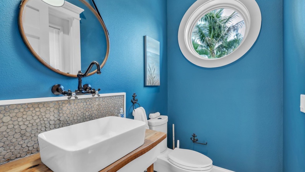 Photo of Bathroom in Holmes Beach
