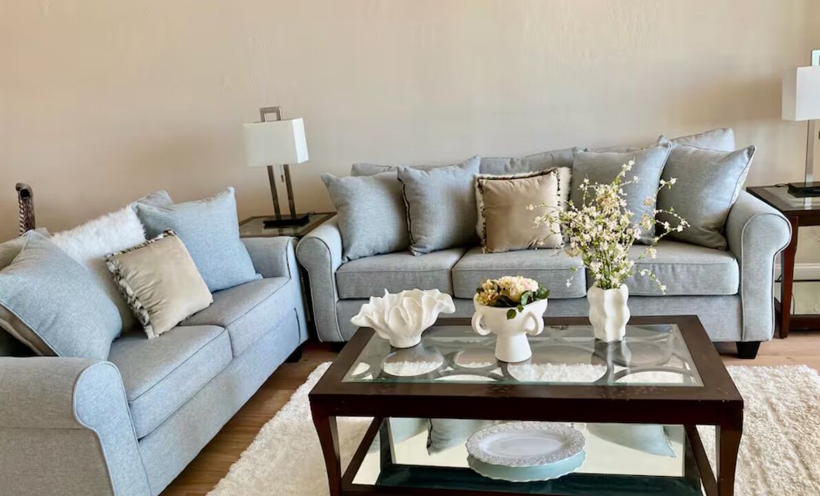 Photo of Livingroom in Laguna Shores