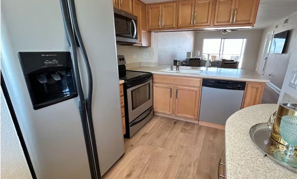 Photo of Kitchen in Laguna Shores