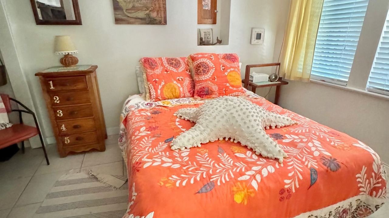 Photo of Bedroom in Islamorada