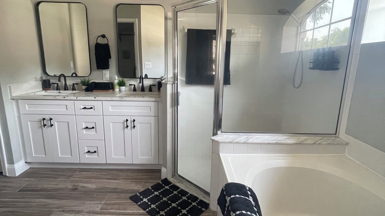 Photo of Bathroom in Riverview
