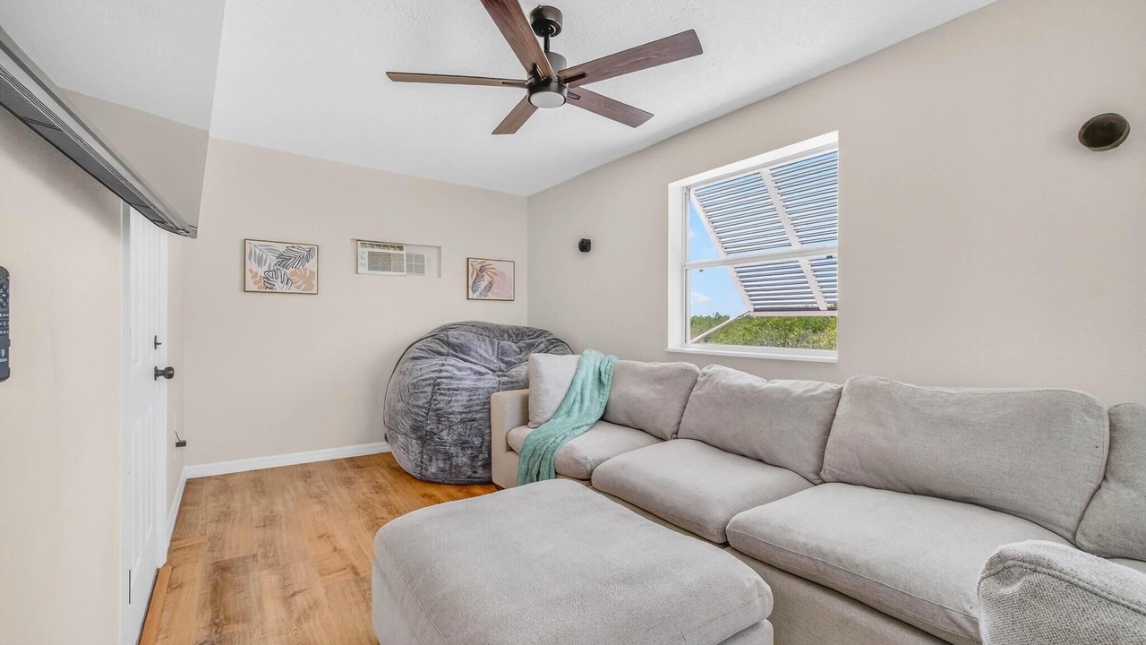 Photo of Livingroom in Palmetto