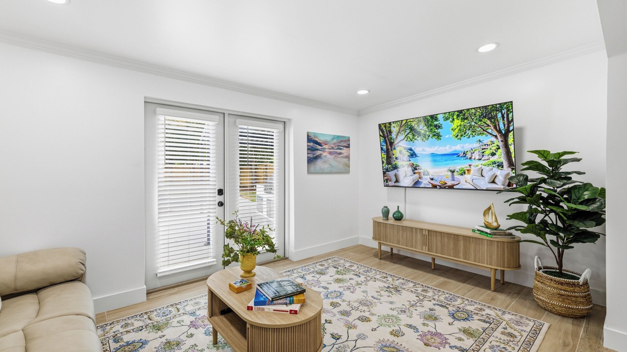 Photo of Livingroom in South Gate Ridge