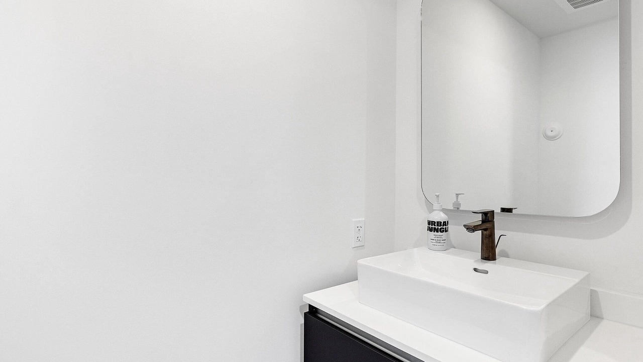Photo of Bathroom in Downtown Miami