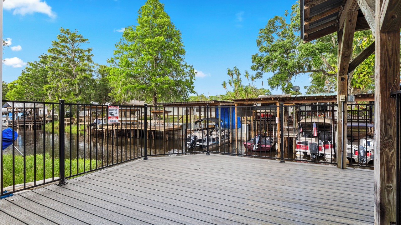 Photo of Patio Balcony in Fedhaven