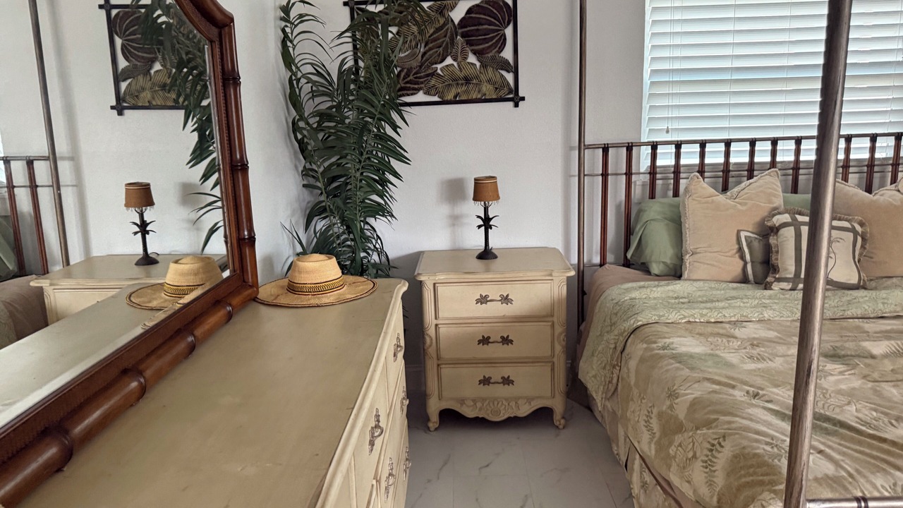 Photo of Bedroom in Fort Myers Shores