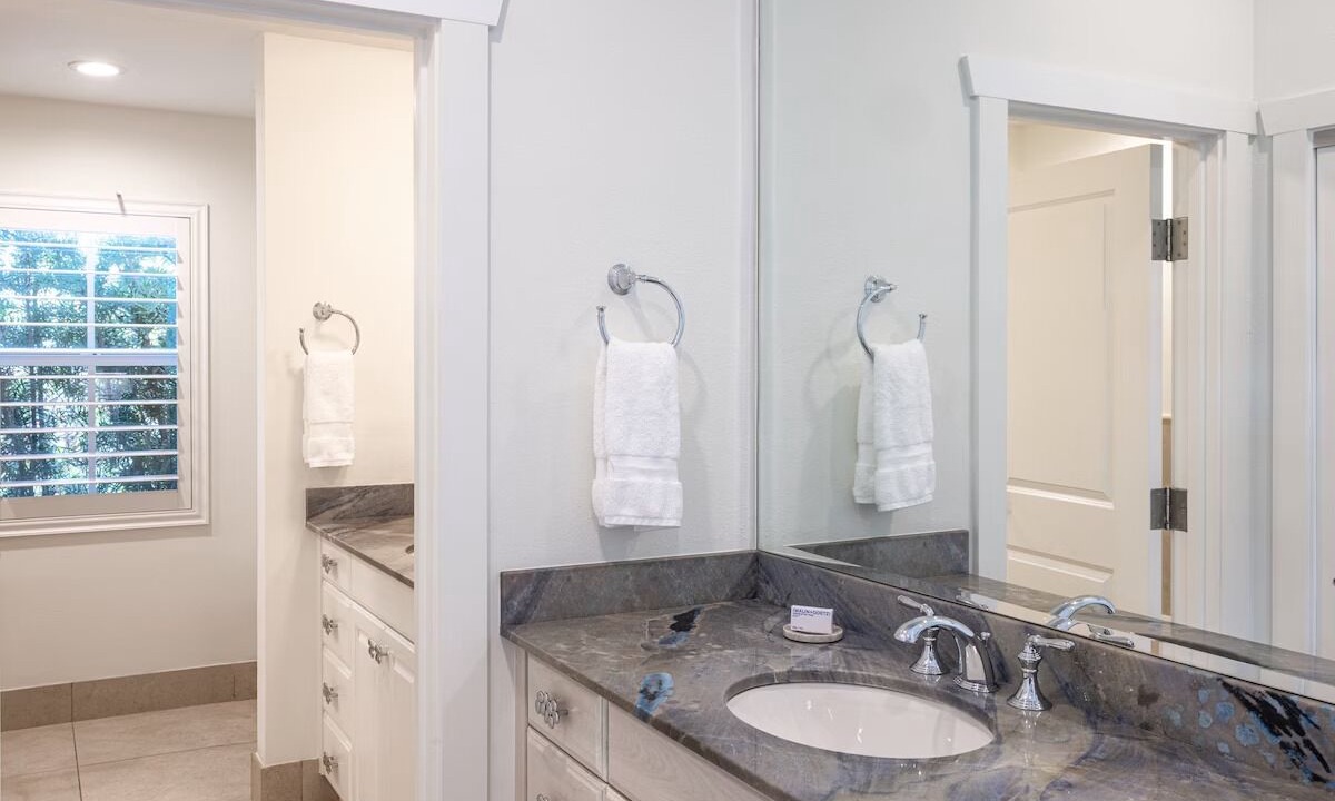 Photo of Bathroom in Islamorada