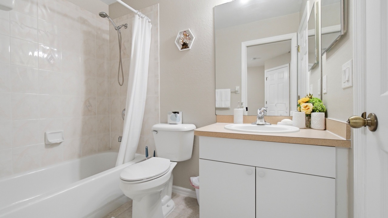 Photo of Bathroom in Cape Coral