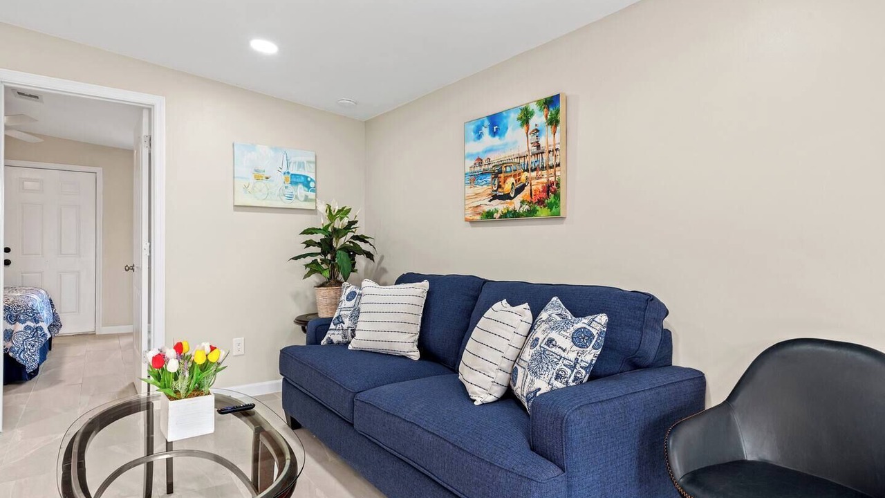 Photo of Livingroom in Englewood