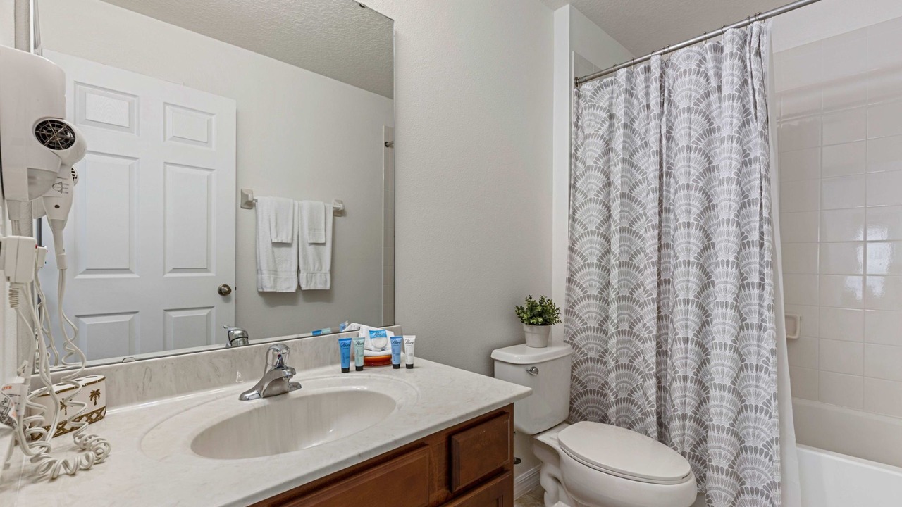 Photo of Bathroom in Veranda Palms