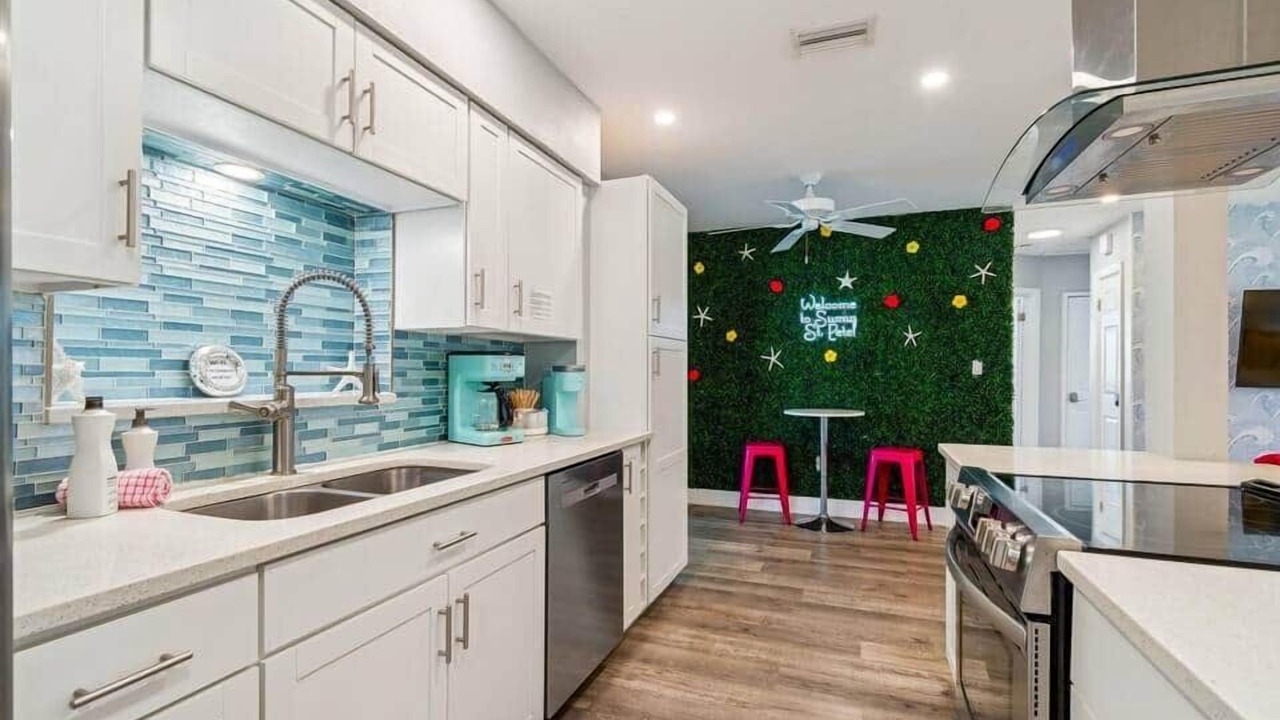 Photo of Kitchen in South Pinellas Community Council