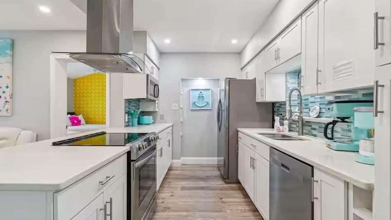 Photo of Kitchen in South Pinellas Community Council