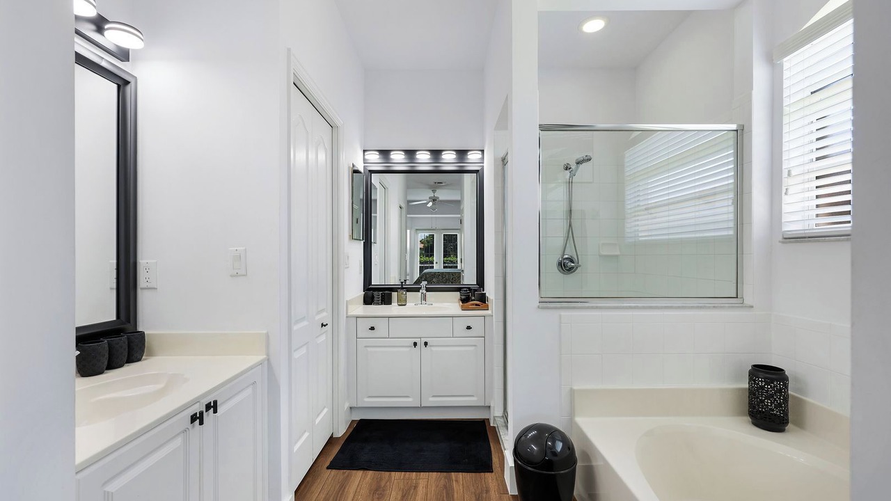 Photo of Bathroom in Naples