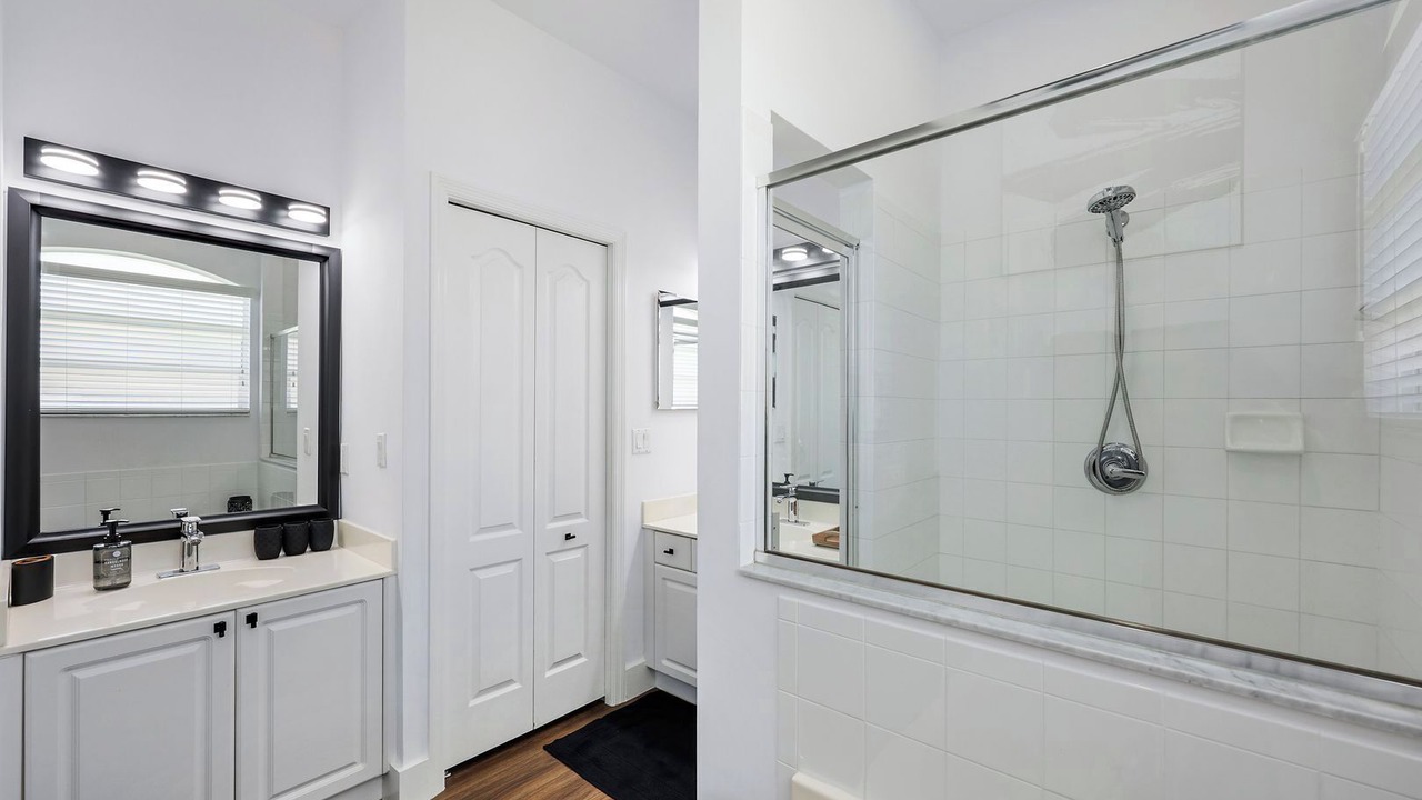 Photo of Bathroom in Naples