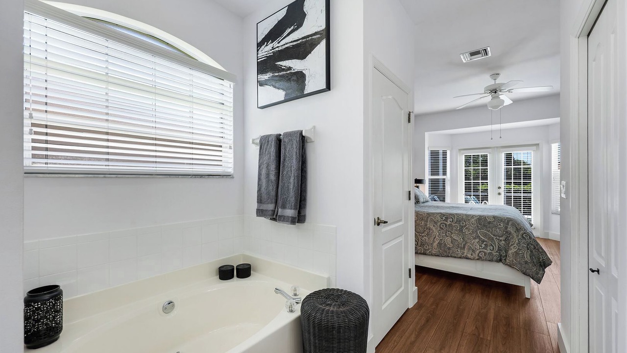 Photo of Bathroom in Naples