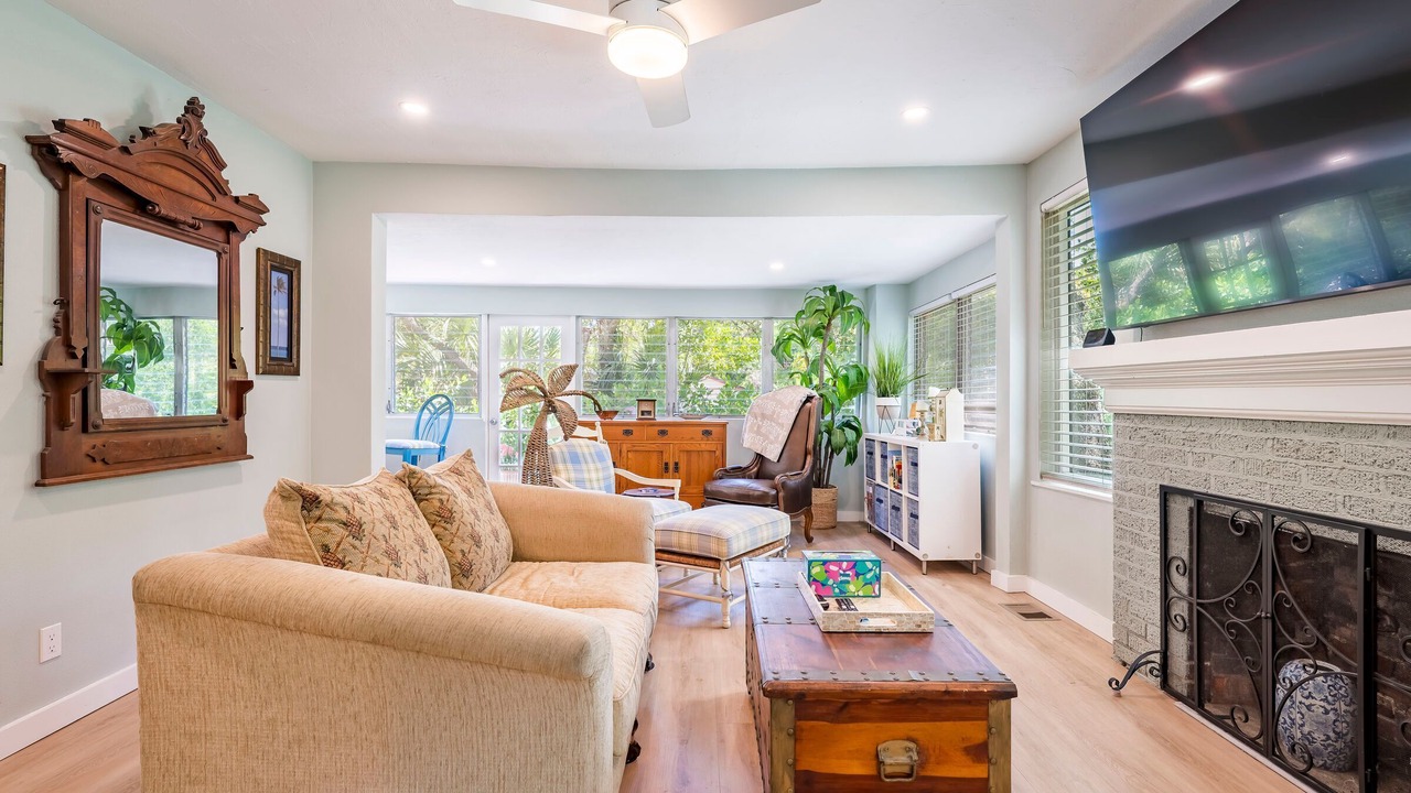 Photo of Livingroom in Bayou Oaks