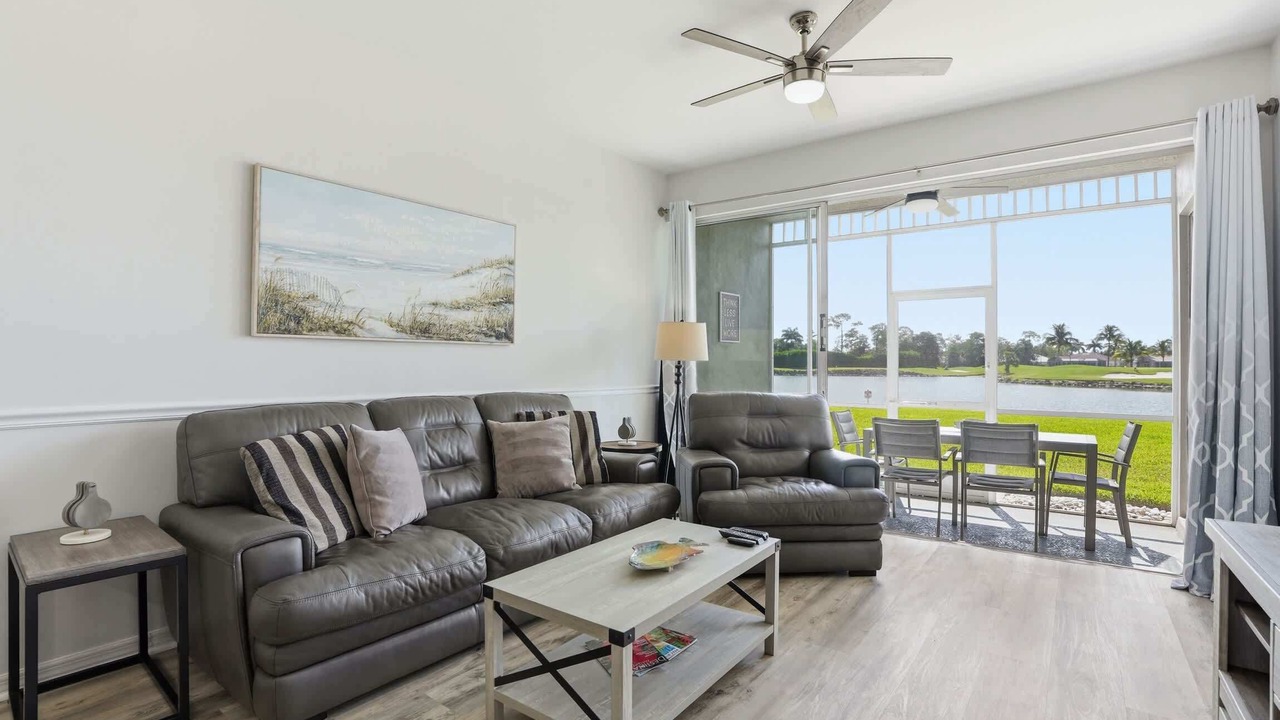 Photo of Livingroom in Naples