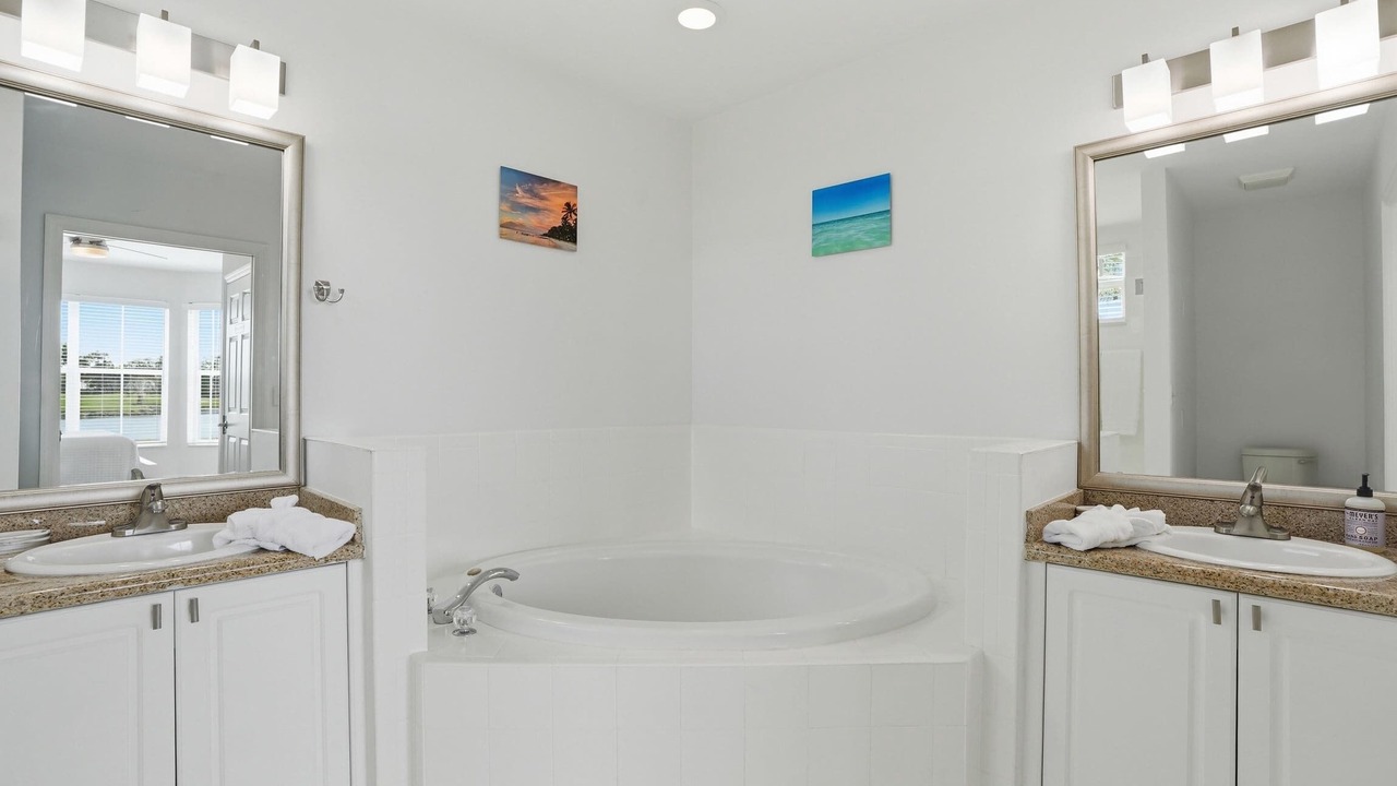 Photo of Bathroom in Naples