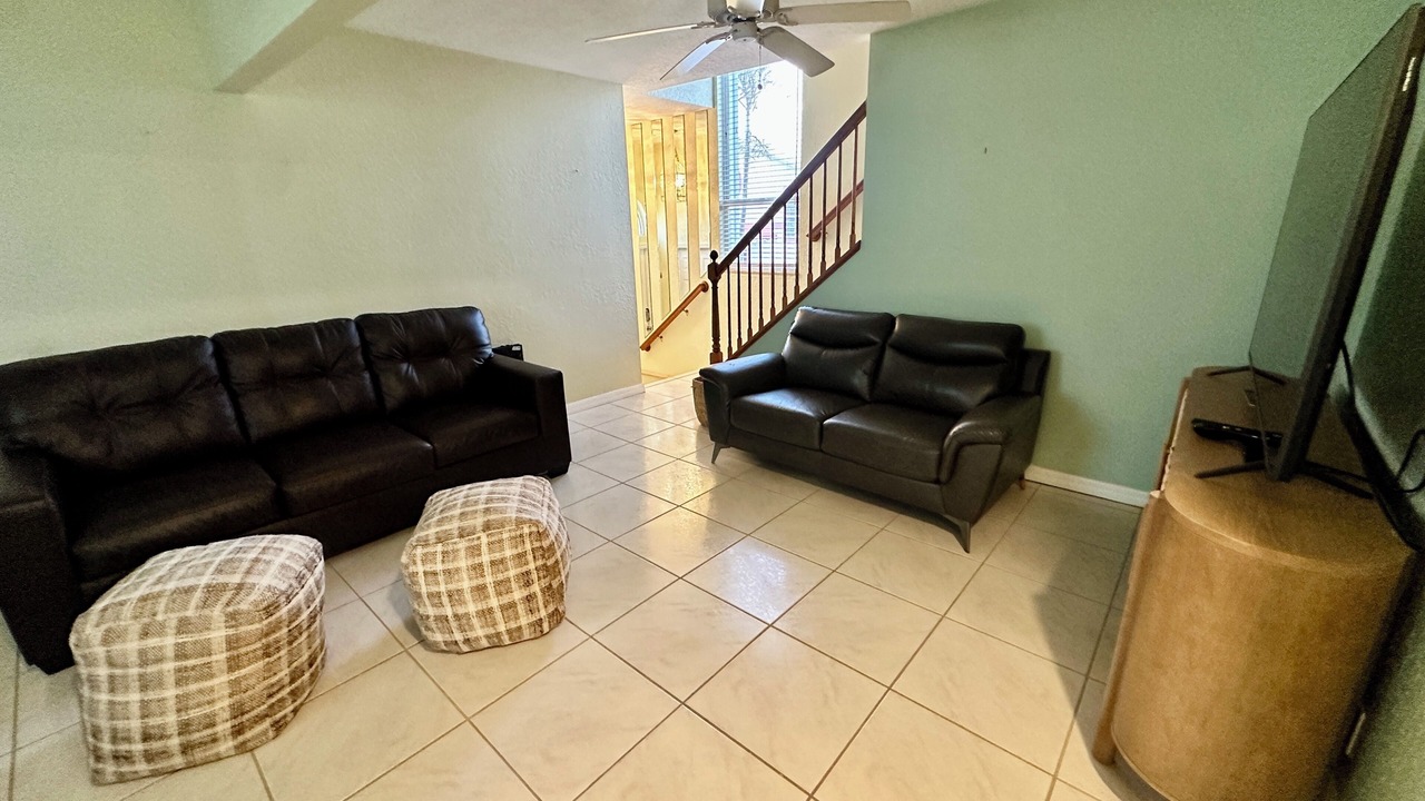 Photo of Livingroom in Nettles Island