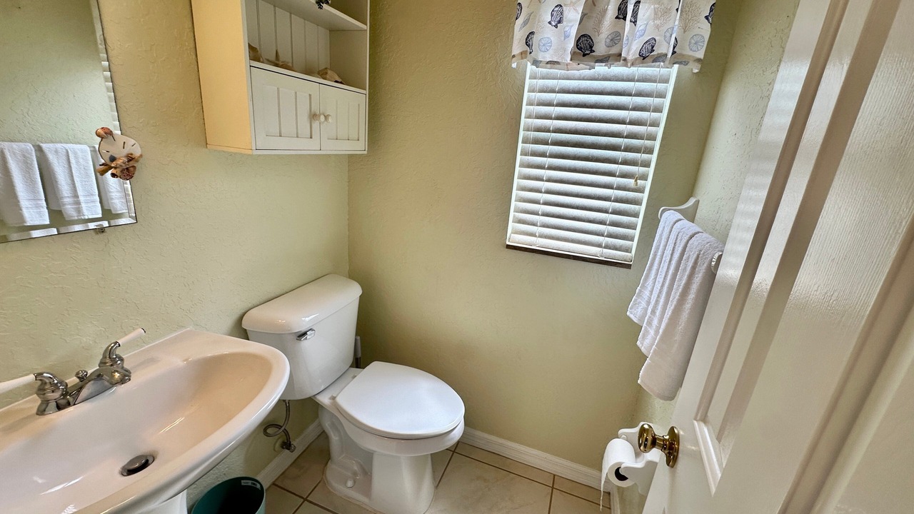 Photo of Bathroom in Nettles Island