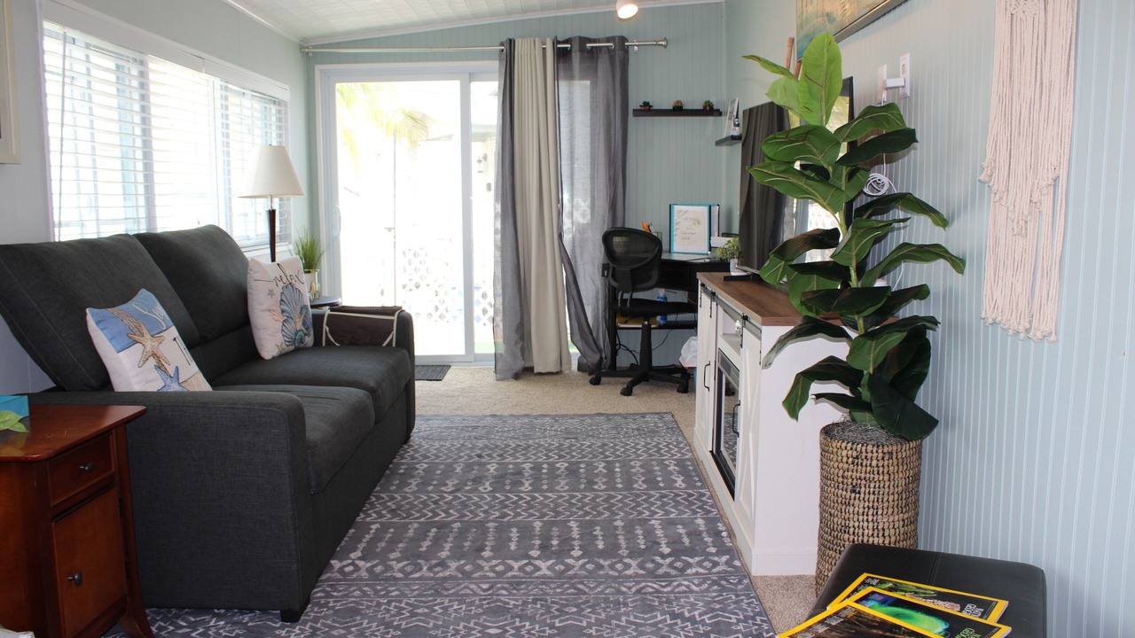 Photo of Livingroom in Nettles Island