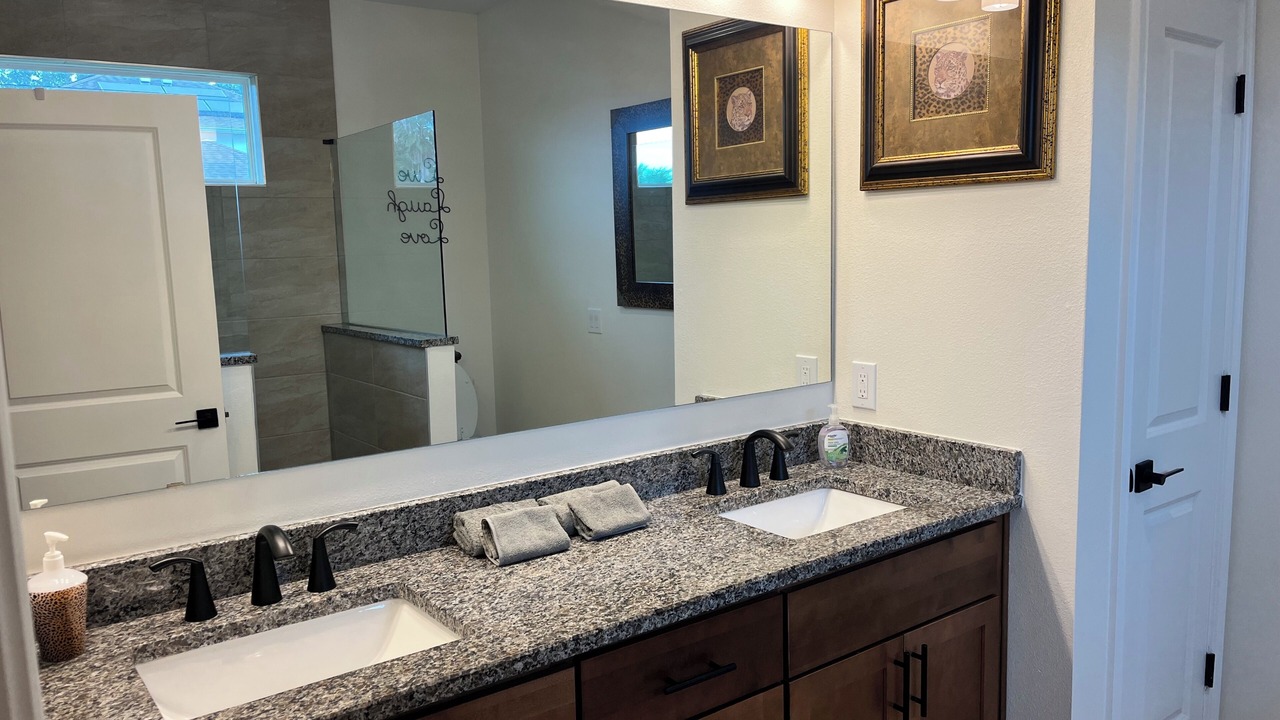 Photo of Bathroom in Port Malabar