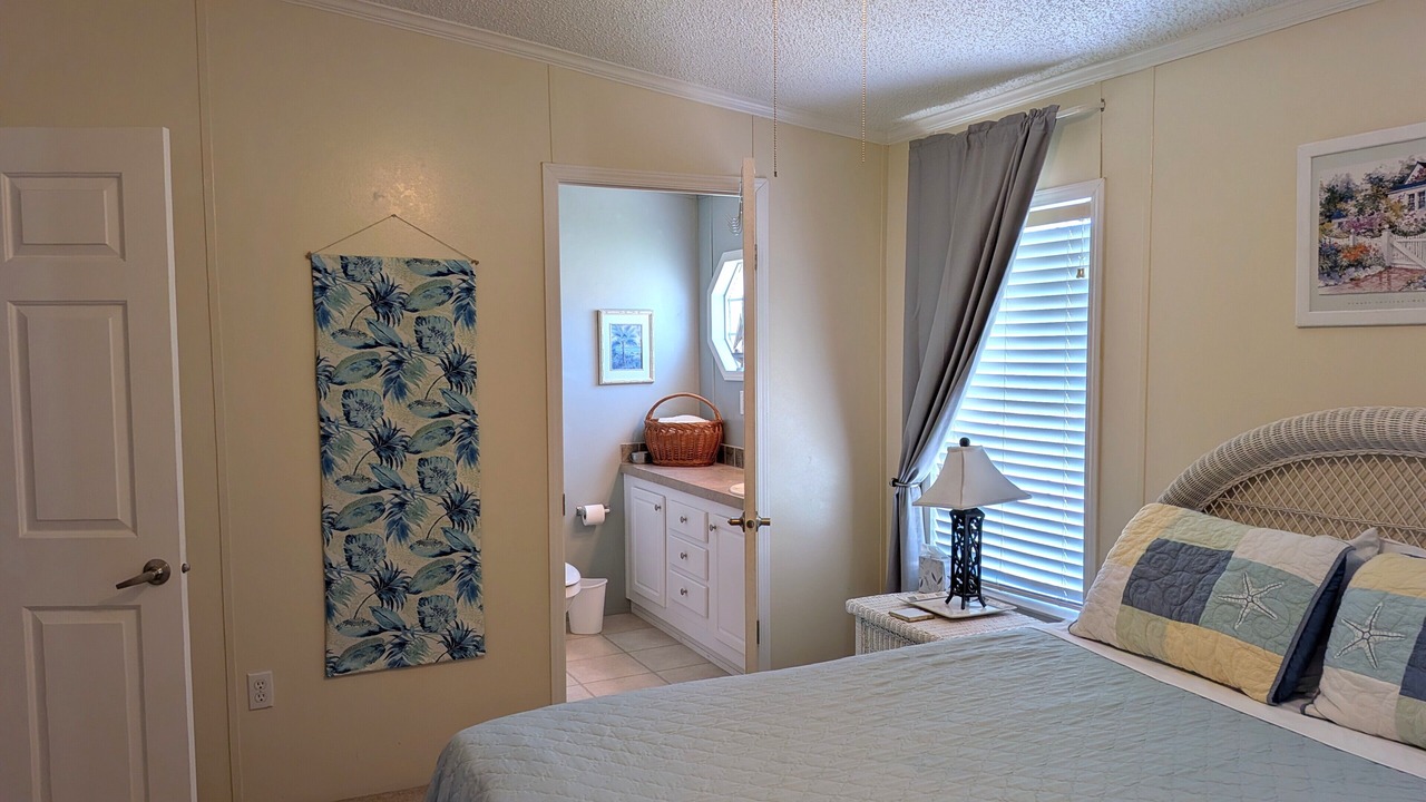 Photo of Bedroom in Roseland