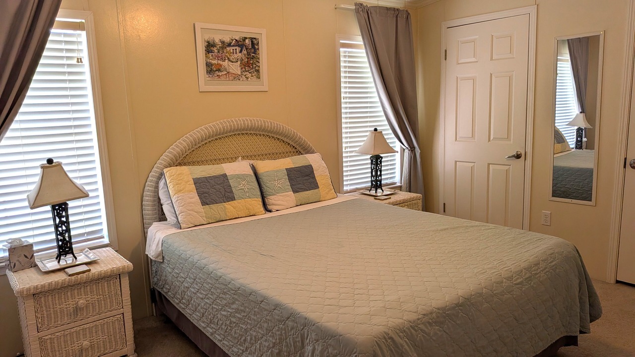 Photo of Bedroom in Roseland