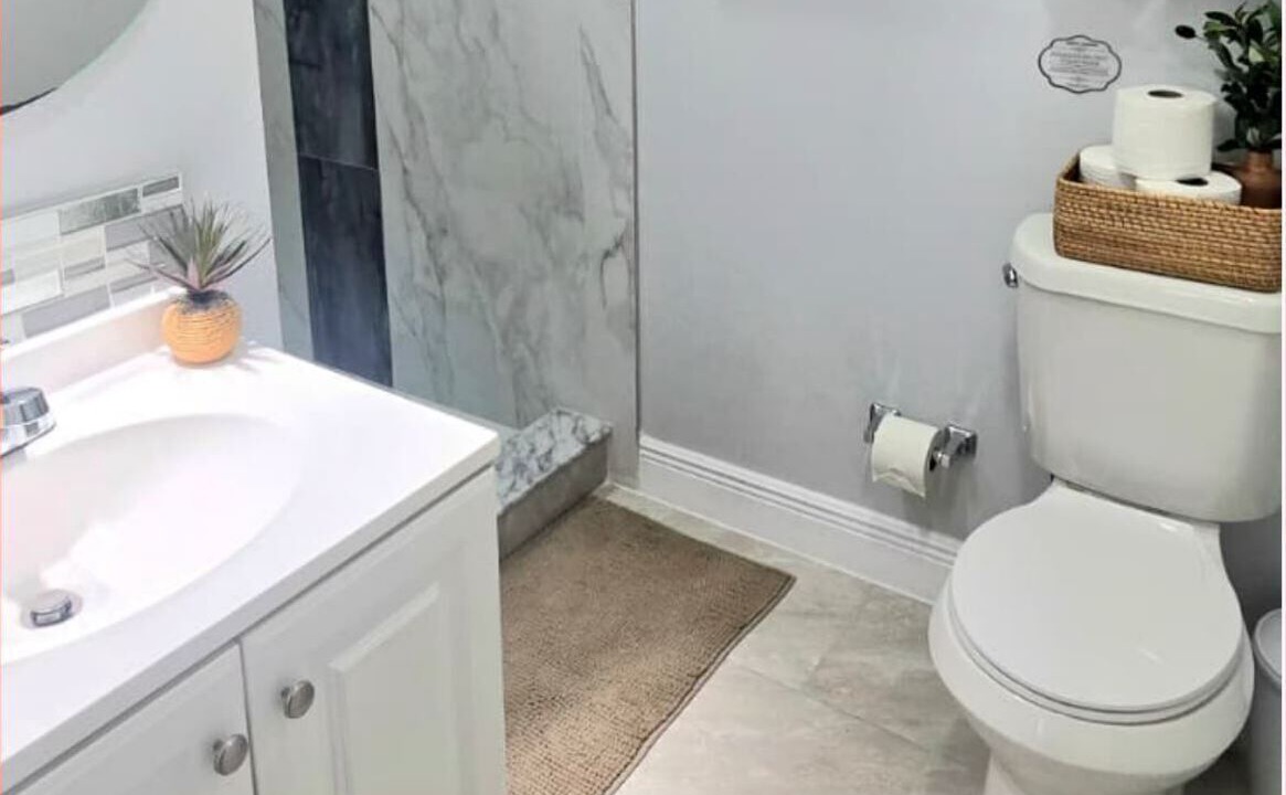 Photo of Bathroom in Clair-Mel City
