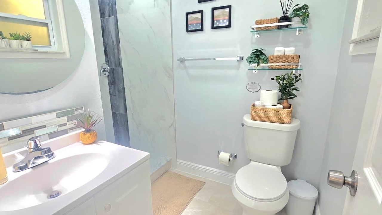 Photo of Bathroom in Clair-Mel City