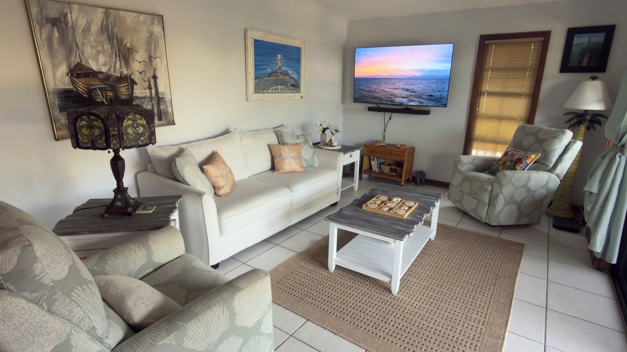Photo of Livingroom in Cutthroat Harbor Estates