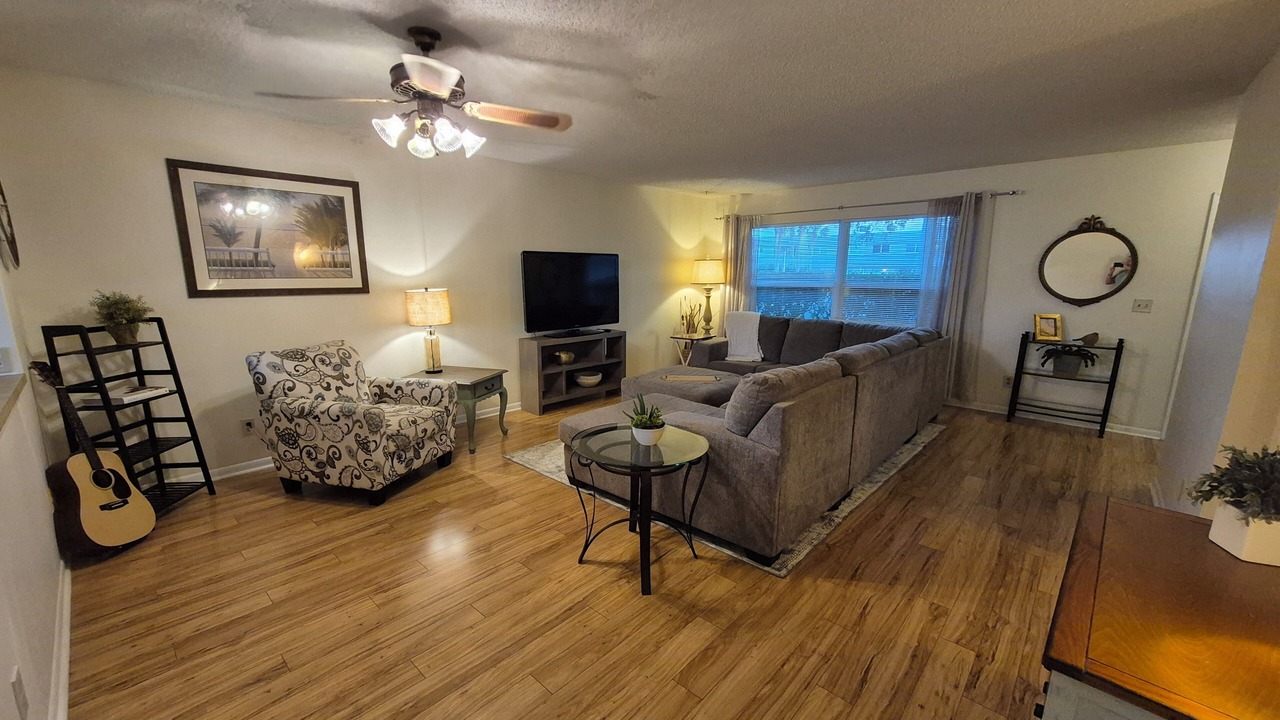 Photo of Livingroom in South Patrick Shores