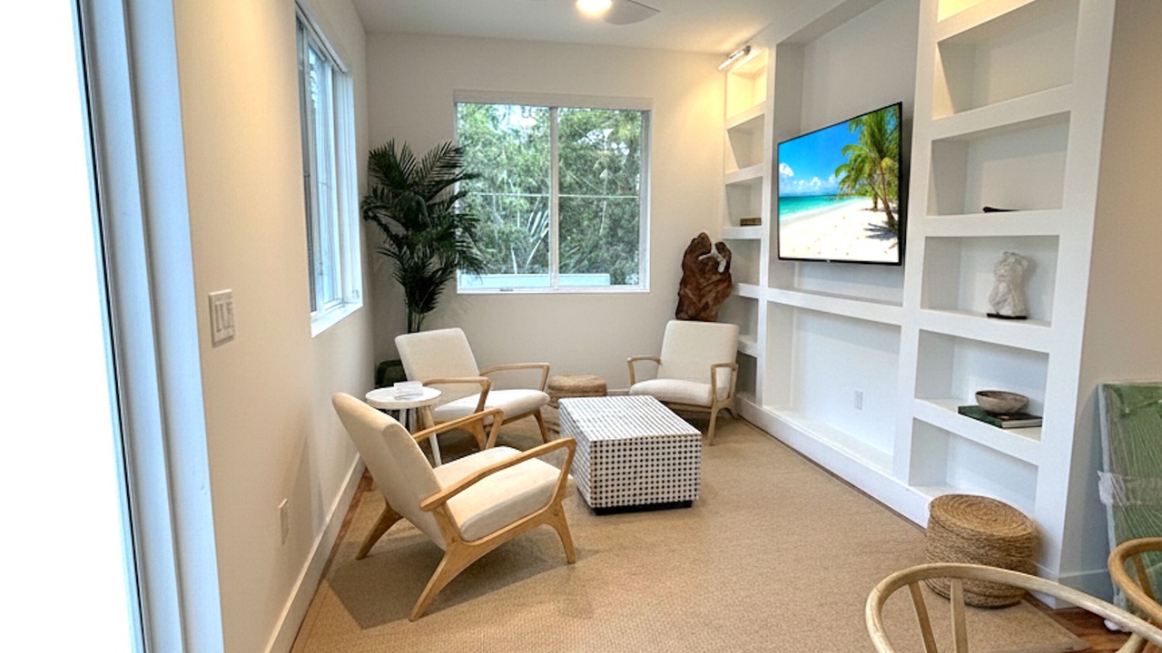 Photo of Livingroom in Northeast Miami