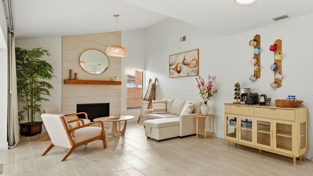 Photo of Livingroom in Lake Magdalene