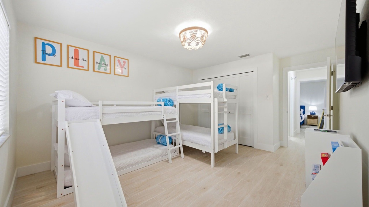 Photo of Bedroom in Lake Magdalene