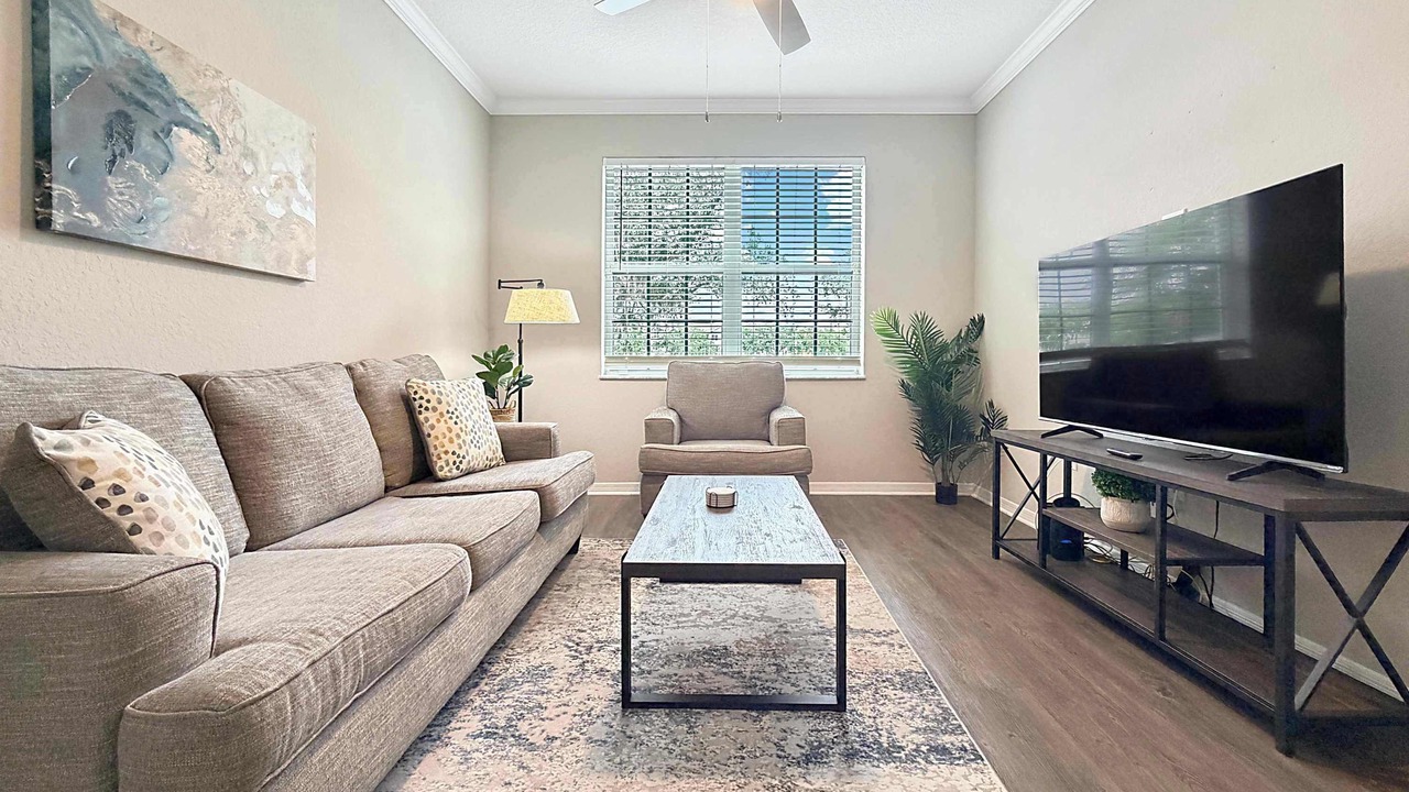 Photo of Livingroom in Westchase