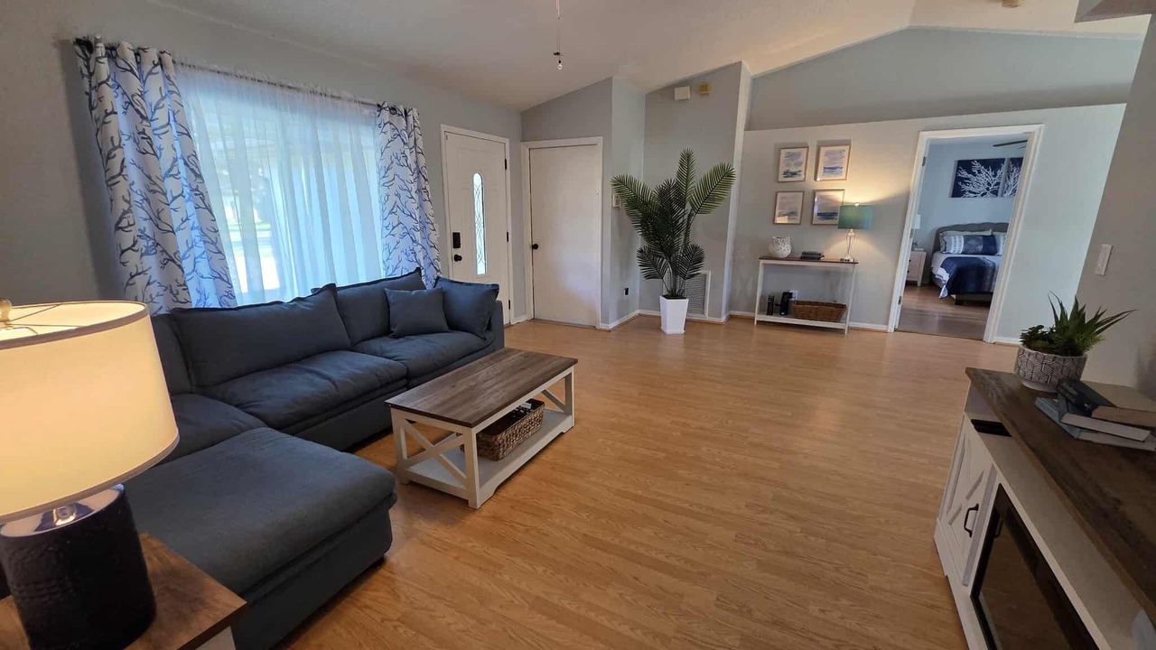 Photo of Livingroom in United Central