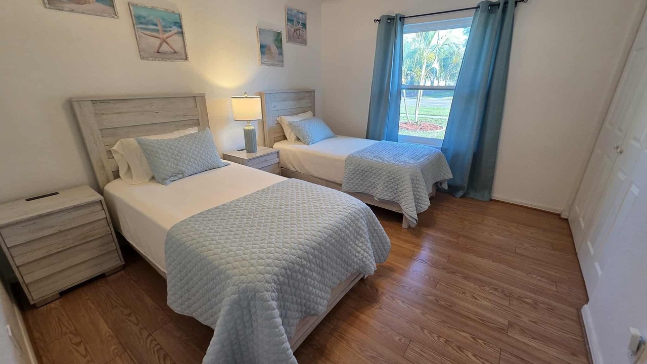 Photo of Bedroom in United Central