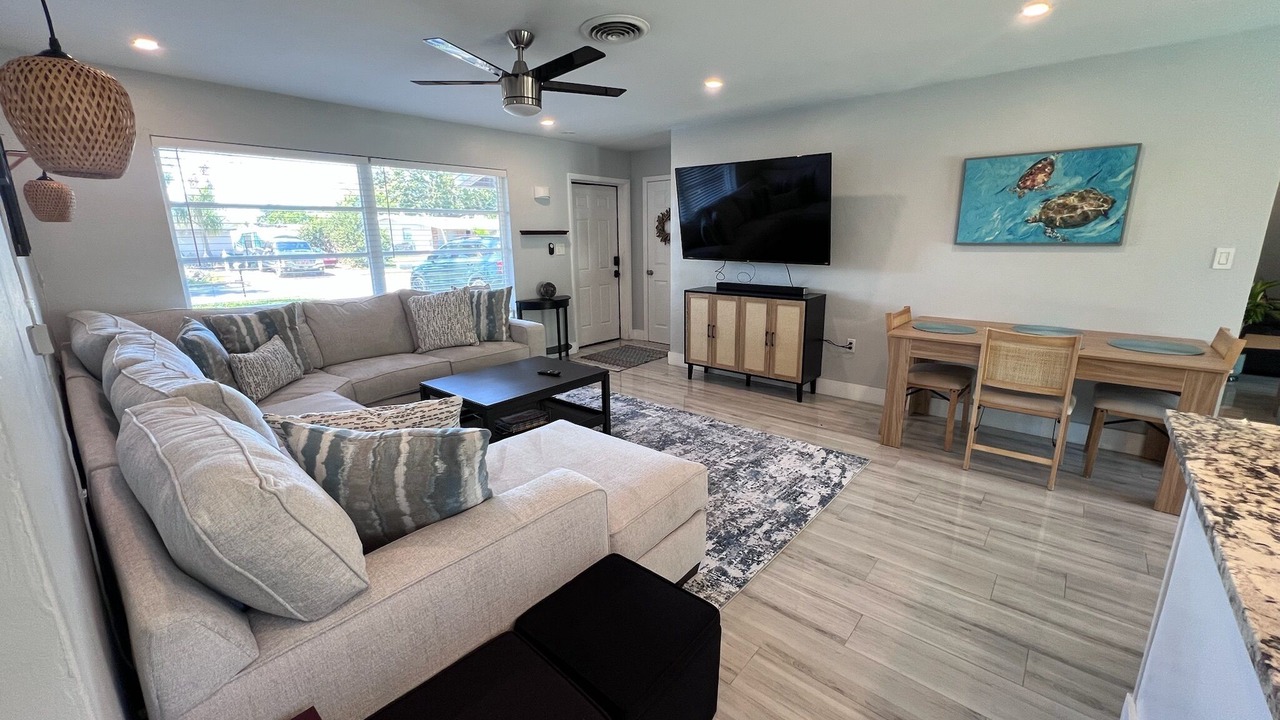 Photo of Livingroom in South Gate Ridge
