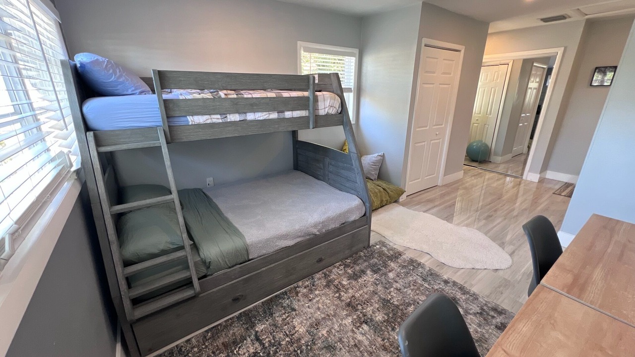 Photo of Bedroom in South Gate Ridge