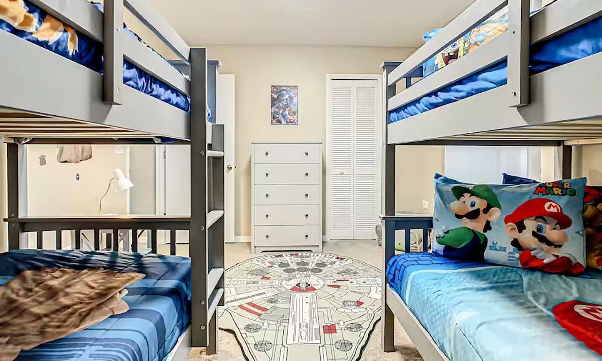 Photo of Bedroom in Lindfields