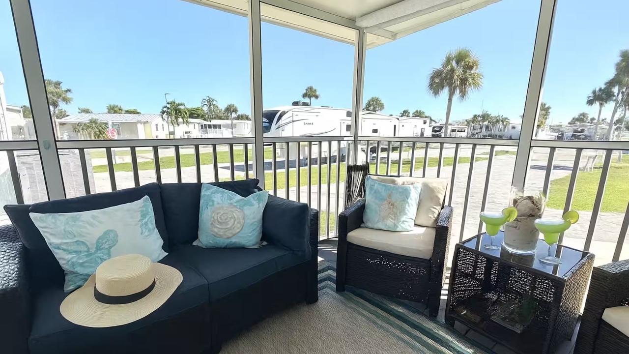Photo of Livingroom in Fort Myers Beach