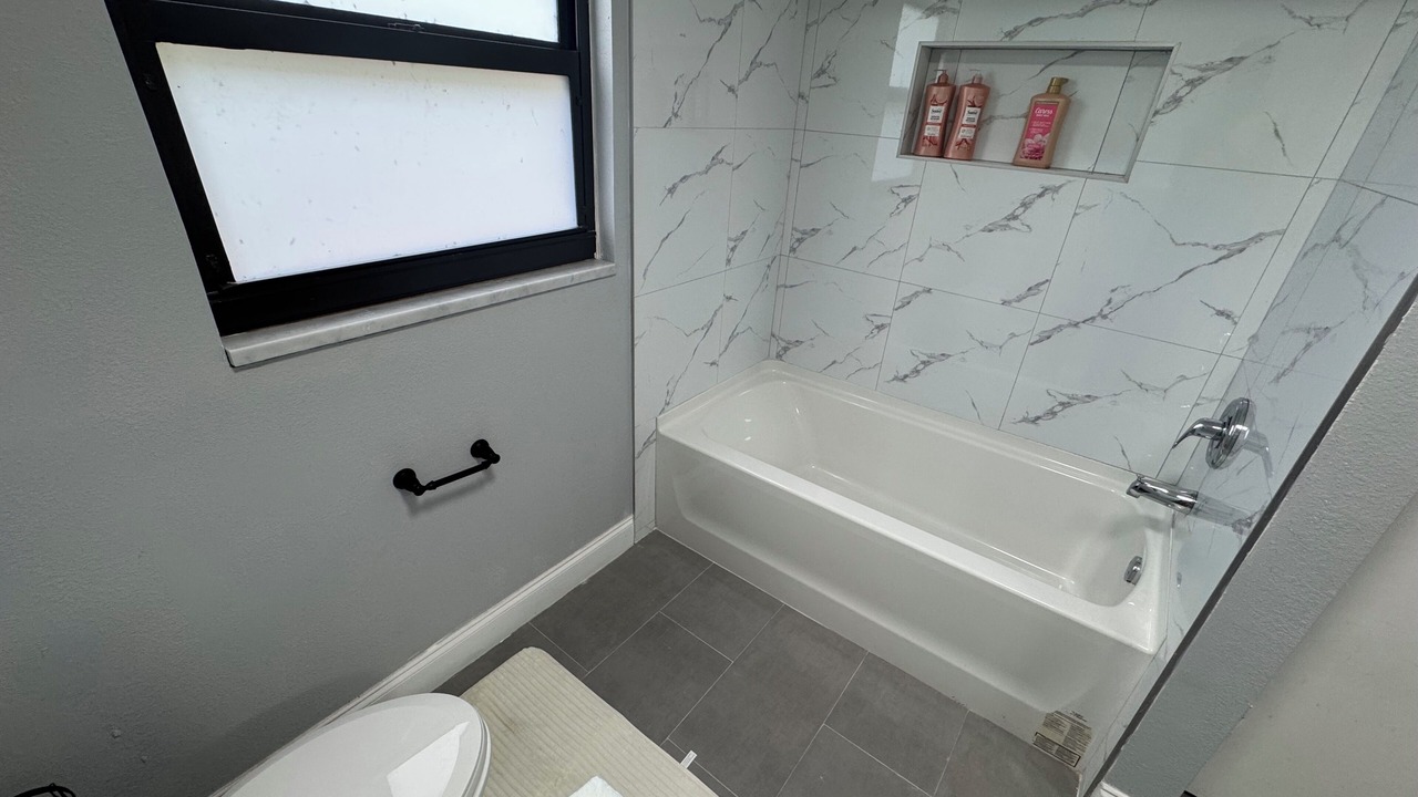 Photo of Bathroom in Clewiston