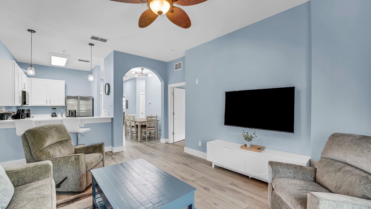 Photo of Livingroom in Bahama Bay