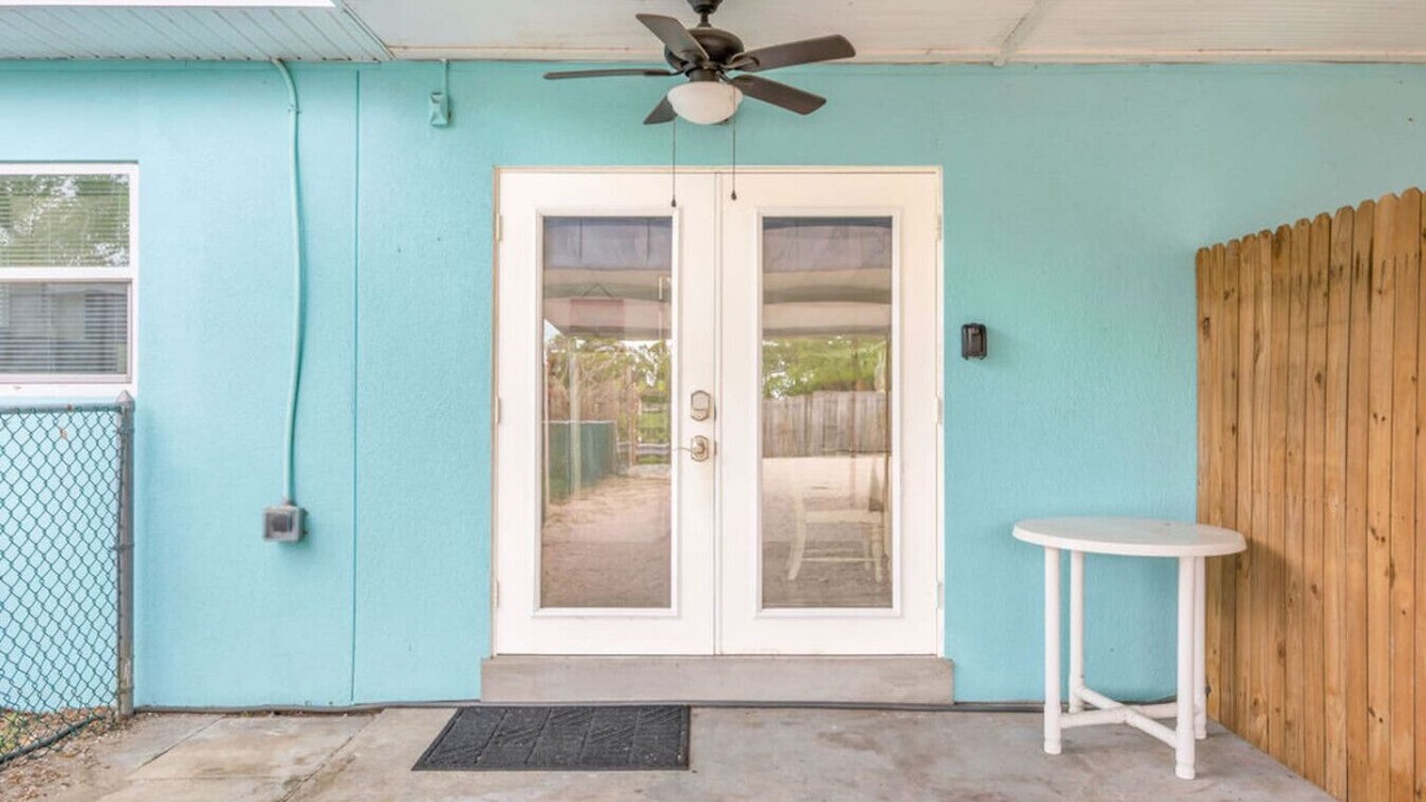 Photo of Patio Balcony in Varnum Park
