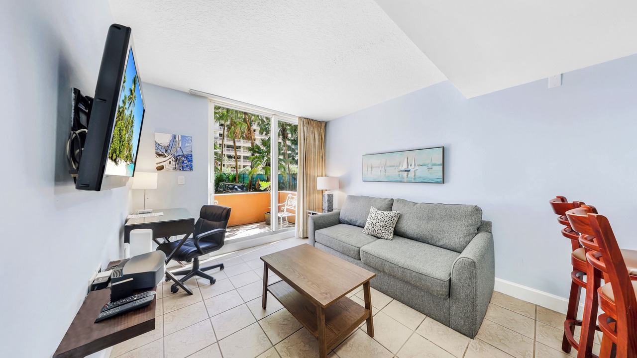 Photo of Livingroom in Coconut Grove